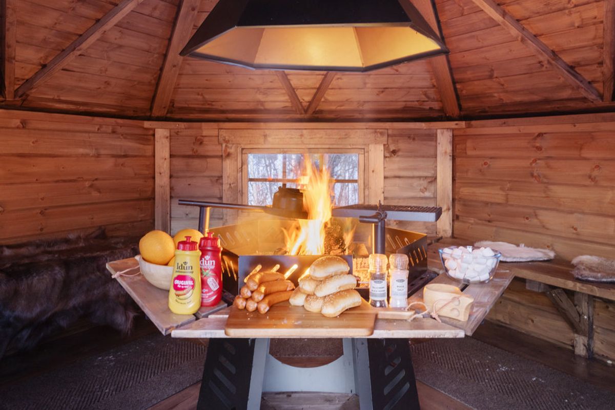 Grillkåta 10 Royal - Halvrund timmer